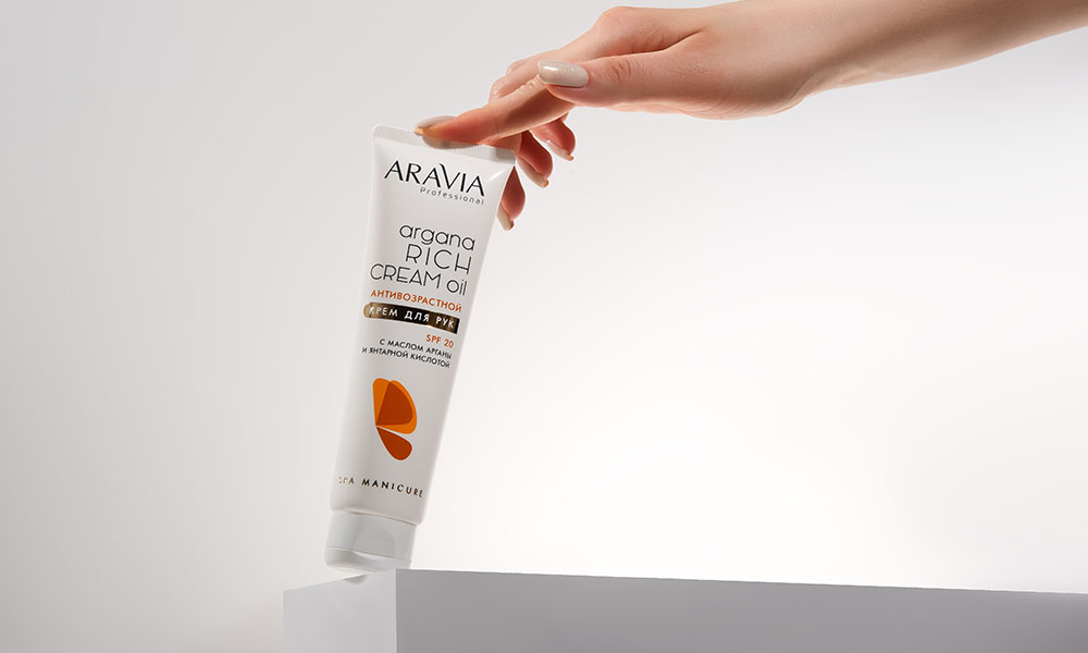 По рукам! Крем для рук с SPF защитой от ARAVIA Professional