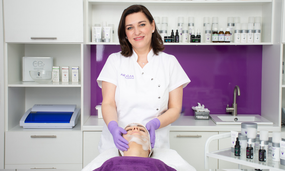Уход за лицом с профессиональной косметикой ARAVIA Professional: 9 кейсов + фото