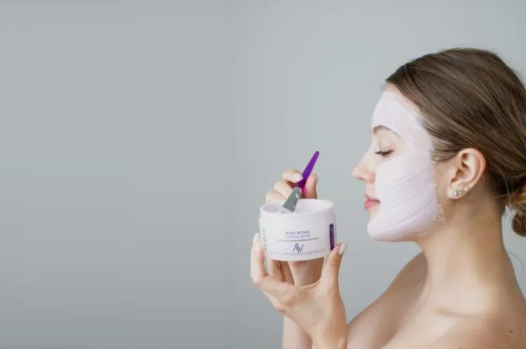 Сон вместо отпуска, или как работает ночная маска для лица ARAVIA Laboratories