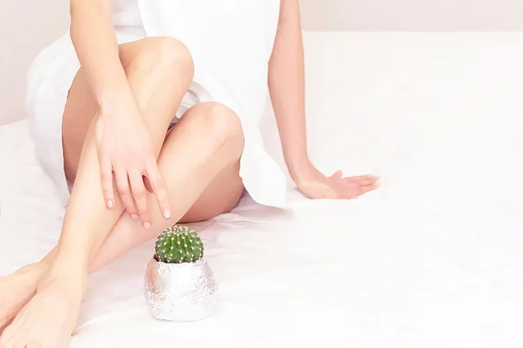 Вросшие волосы после шугаринга: кто виноват и что делать